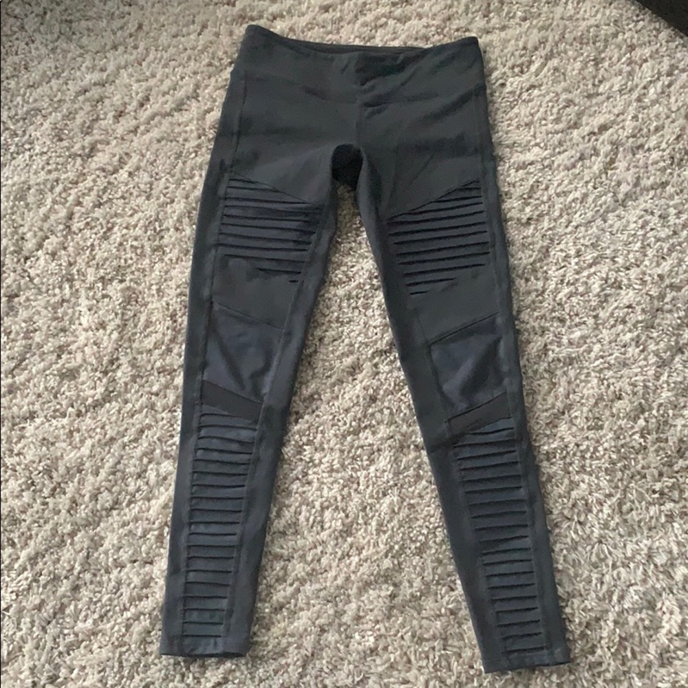 Alo moto leggings